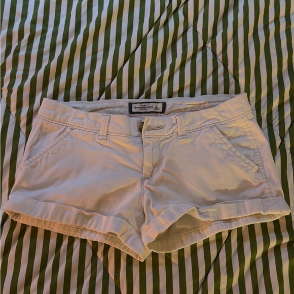 Abercrombie & Fitch White Shorts - Picture 3 of 5